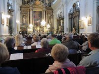 Uczestnicy I Krakowskiego Dnia Skupienia w kościele pw. św. Franciszka Salezego
